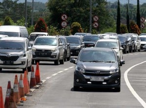 Kepadatan di Jalan Tol Malang-Pandaan Saat Libur Natal dan Tahun Baru