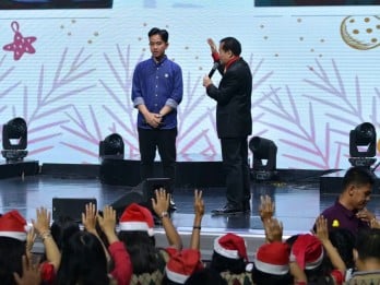 Gibran Pantau Perayaan Natal di GBI Solo, Langsung Didoakan Pendeta