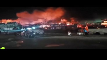 KKP Selidiki Insiden Kebakaran Puluhan Kapal di Pelabuhan Pelindo Tegal Barat