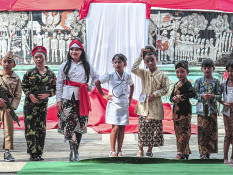 Peragaan Busana Bertema Perjuangan