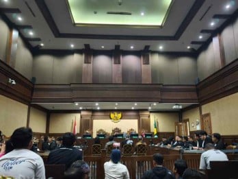 Momen Ibu Crazy Rich PIK Menangis di Sidang Vonis Anaknya: Tukar Saja Pakai Nyawa Saya