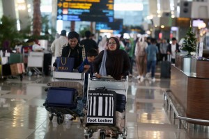 Perjalanan Liburan Tahun Baru Lewat Bandara Soekarno Hatta