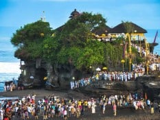 Kunjungan Wisatawan ke Tanah Lot Saat Tahun Baru Diprediksi Tembus 10.000 orang