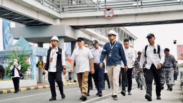 Menhub Dudy Tinjau Kesiapan Puncak Arus Balik Nataru di Pelabuhan Ketapang