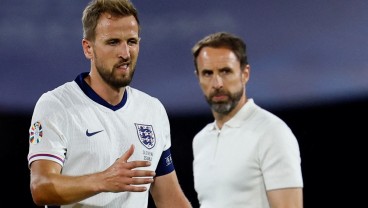 Eks Pelatih Timnas Inggris, Southgate Terima Gelar Kesatria dari Raja Charles III