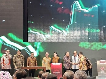 Pembukaan Pasar Saham 2025, Bos OJK Sebut Volatilitas Tahun Lalu Luar Biasa