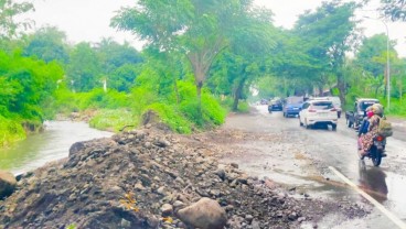 Banjir Pantura Situbondo Berulang, Penanganan Perlu Sokongan Alat Berat