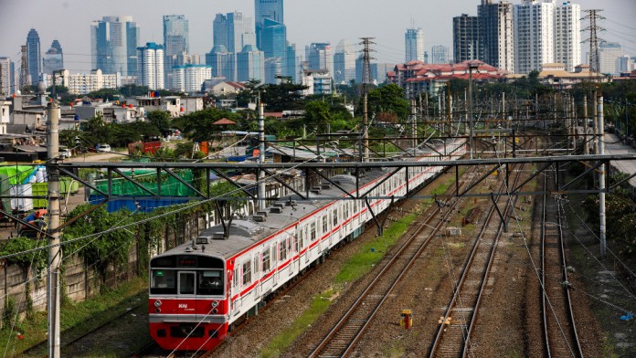 BPS: Jumlah Penumpang Kereta Turun Jadi 42,6 Juta Orang per November 2024