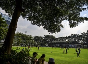 Taman Alun-alun Kota Bandung Kembali Dibuka