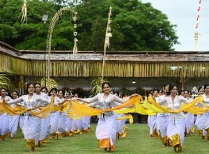 Ritual Pecaruan Nawa Gempang Di Kawasan Wisata