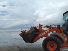 Sampah di Pantai Kuta Bali Disebut dari Laut Jawa, Bahkan Lintas Negara