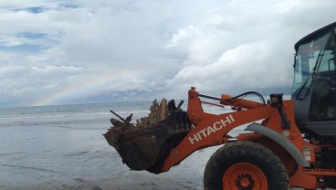 Sampah di Pantai Kuta Bali Disebut dari Laut Jawa, Bahkan Lintas Negara