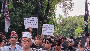 Komunitas Sopir Pariwisata Bali Minta Transportasi Online Dibatasi