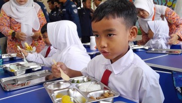 Tak Ada Susu di Menu Makan Bergizi Gratis (MBG), Istana Buka Suara