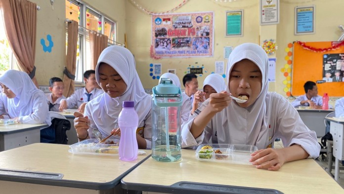 Makan Bergizi Gratis di Palembang Mulai Berjalan, Ada 5 Sekolah Hari Ini