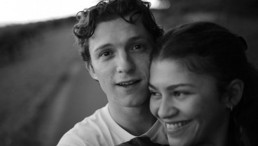 Rumor: Zendaya dan Tom Holland Telah Bertunangan