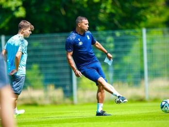 Profil Alex Pastoor dan Denny Landzaat, Calon Asisten Pelatih Timnas Indonesia