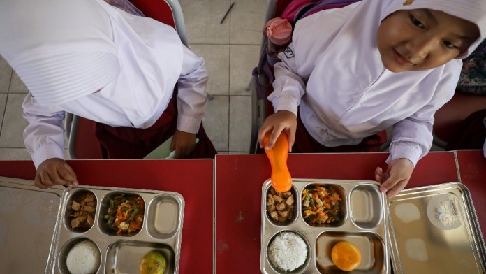 Makan Bergizi Gratis Dimulai, Kabupaten Cirebon Belum Kebagian Jadwal