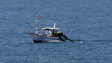 Misteri Pagar Laut 30 Km di Tangerang, Nelayan Duga Dipasang Malam Hari