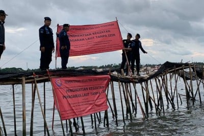 Kisruh Pagar Laut 30,16 Km: Disegel KKP, Pemilik Masih Misteri