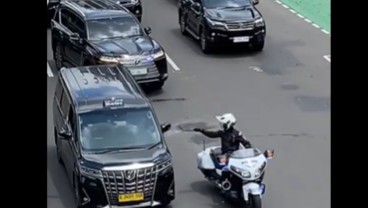 Viral Mobil Menteri RI 36 Paksa Terobos Kemacetan hingga Tuai Kontroversi