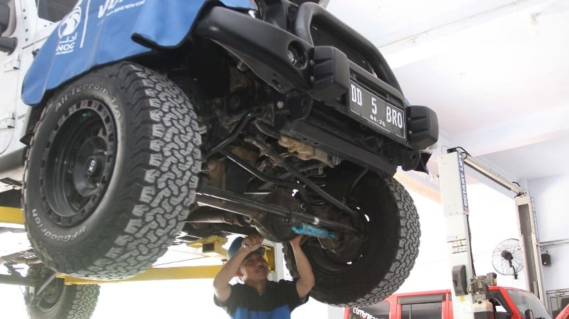 Kinerja emiten produsen ban secara umum masih positif, yakni PT Goodyear Indonesia Tbk. (GDYR), PT King Tire Indonesia Tbk. (TYRE), dan PT Gajah Tunggal Tbk. (GJTL), kecuali PT Multistrada Arah Sarana Tbk. (MASA) (Bisnis/Paulus Tandi Bone)