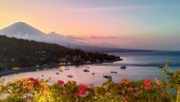 Aktivitas ke Gunung Agung Karangasem Ditutup karena Cuaca Ekstrem