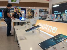 Oppo - Realme Minta Maaf Pasang Aplikasi Pinjol Tanpa Izin Pengguna, Tak Bisa Dihapus