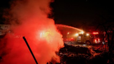 Korban Tewas Kebakaran Los Angeles Bertambah jadi 16 Orang