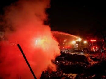 Korban Tewas Kebakaran Los Angeles Bertambah jadi 16 Orang