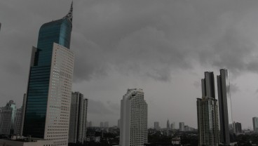 Ramalan Cuaca Hari Ini Senin (13/1), Jakarta Hujan Sore Hari