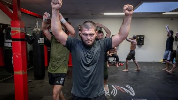 Maskapai Frontier Airlines Lakukan Investigasi Pengusiran Khabib Nurmagomedov