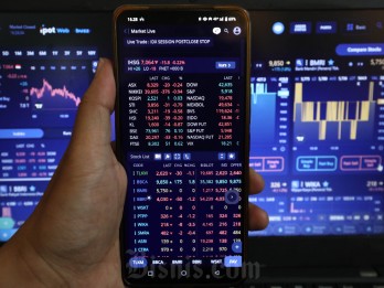 IHSG Ditutup Turun 1,02% ke 7.016, Saham BBRI, BBCA hingga PANI Kompak Merah