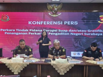 Kejagung Tetapkan Ketua PN Surabaya Tersangka Kasus Suap Bebas Ronald Tannur