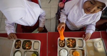 Baznas Sebut Dana Zakat Bisa Dipakai Makan Bergizi Gratis, Asalkan...