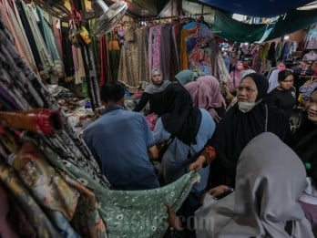 Banjir Barang Impor Jelang Lebaran, Industri Tekstil Lokal Kian Merana