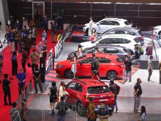 Daftar Mobil & Motor di IIMS 2025, Ada Denza hingga Geely