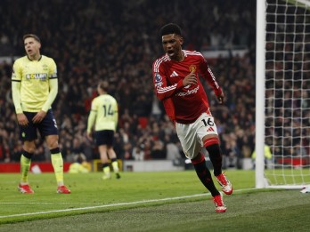 Manchester United Comeback Lawan Juru Kunci, Amad Diallo Hattrick