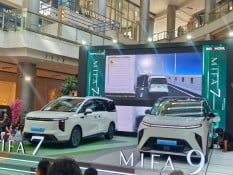 Maxus Serah Terima Perdana Unit Mifa 7 dan Mifa 9 ke Pelanggan