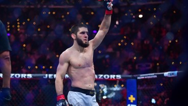 Bekuk Moicano, Islam Makhachev Lewati Rekor Khabib Nurmagomedov