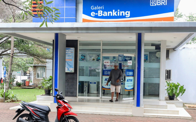 Saham Pilihan Investor Ritel antara BBRI, BMRI dan BBNI
