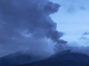 Gunung Lewotobi Laki-Laki Kembali Mengalami Erupsi