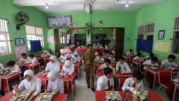 Sudah Berjalan di Beberapa Kota, Anggaran Program Makan Bergizi di Riau Masih Dihitung