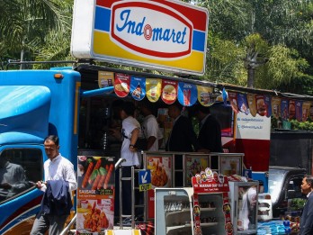 Historia Bisnis: Kandasnya Minat Sampoerna ‘Kawinkan’ Indomaret & Alfamart