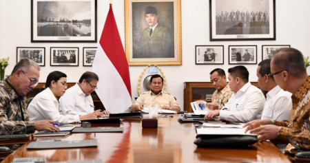 Prabowo Umumkan Aturan Baru Devisa Hasil Ekspor (DHE) Sepulang dari India