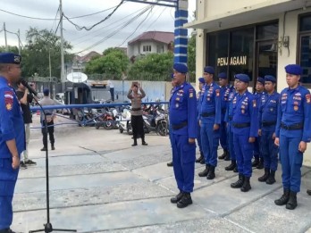 Polda Metro Jaya Turut Bongkar Pagar Laut di Tangerang Hari Ini