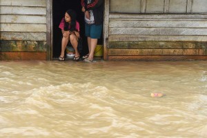 Intensitas Hujan Tinggi, Kota Samarinda Terendam Banjir