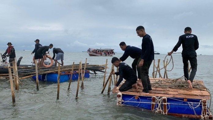 Polda Metro Jaya Bakal Cabut Pagar Laut di Teluk Jakarta Hari Ini