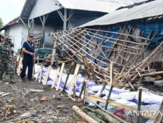 Gelombang Pasang Rusak Sejumlah Rumah di Situbondo