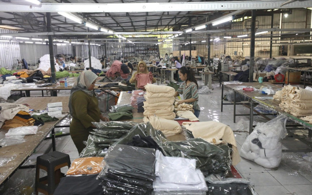 100 Hari Kerja Prabowo, Perlindungan Industri Tekstil Masih Sebatas Angin Lalu
